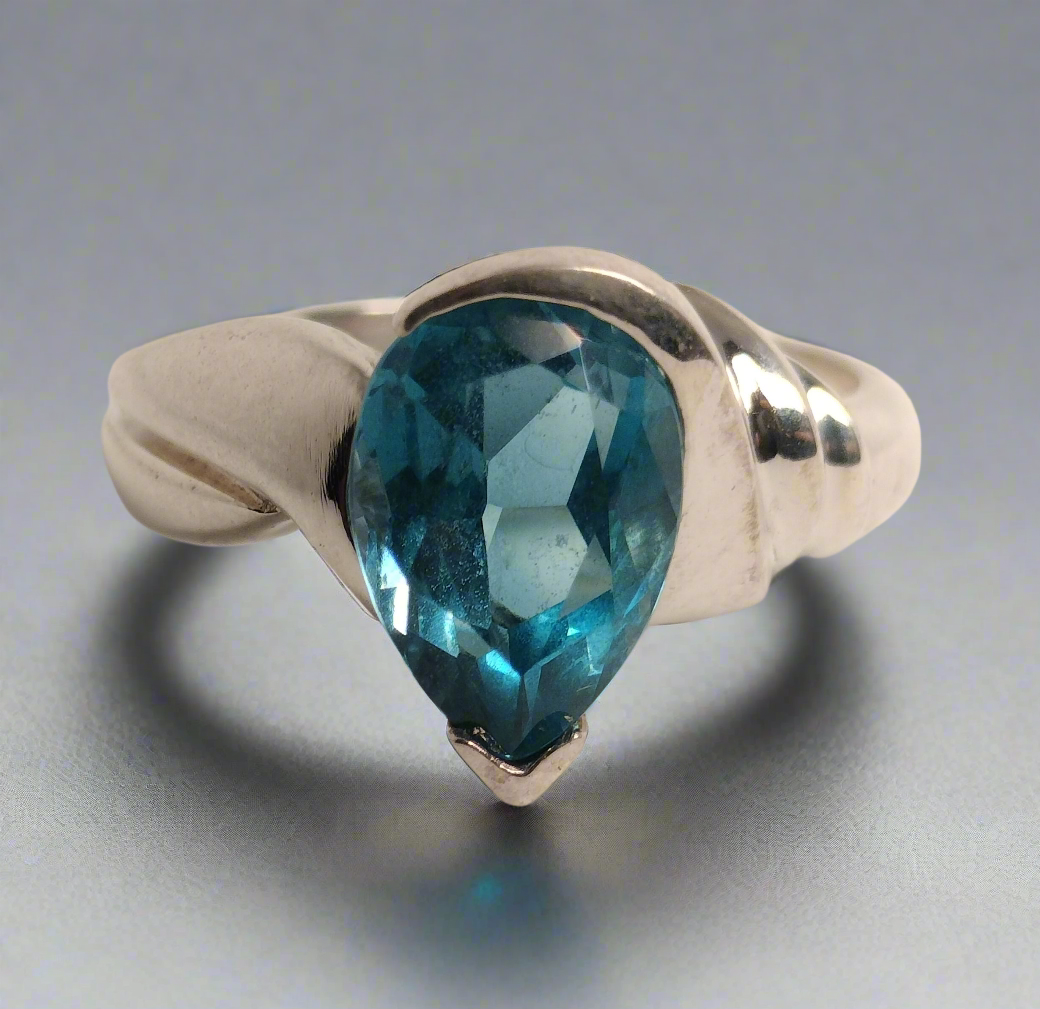 Sterling Silver Blue Topaz Ring