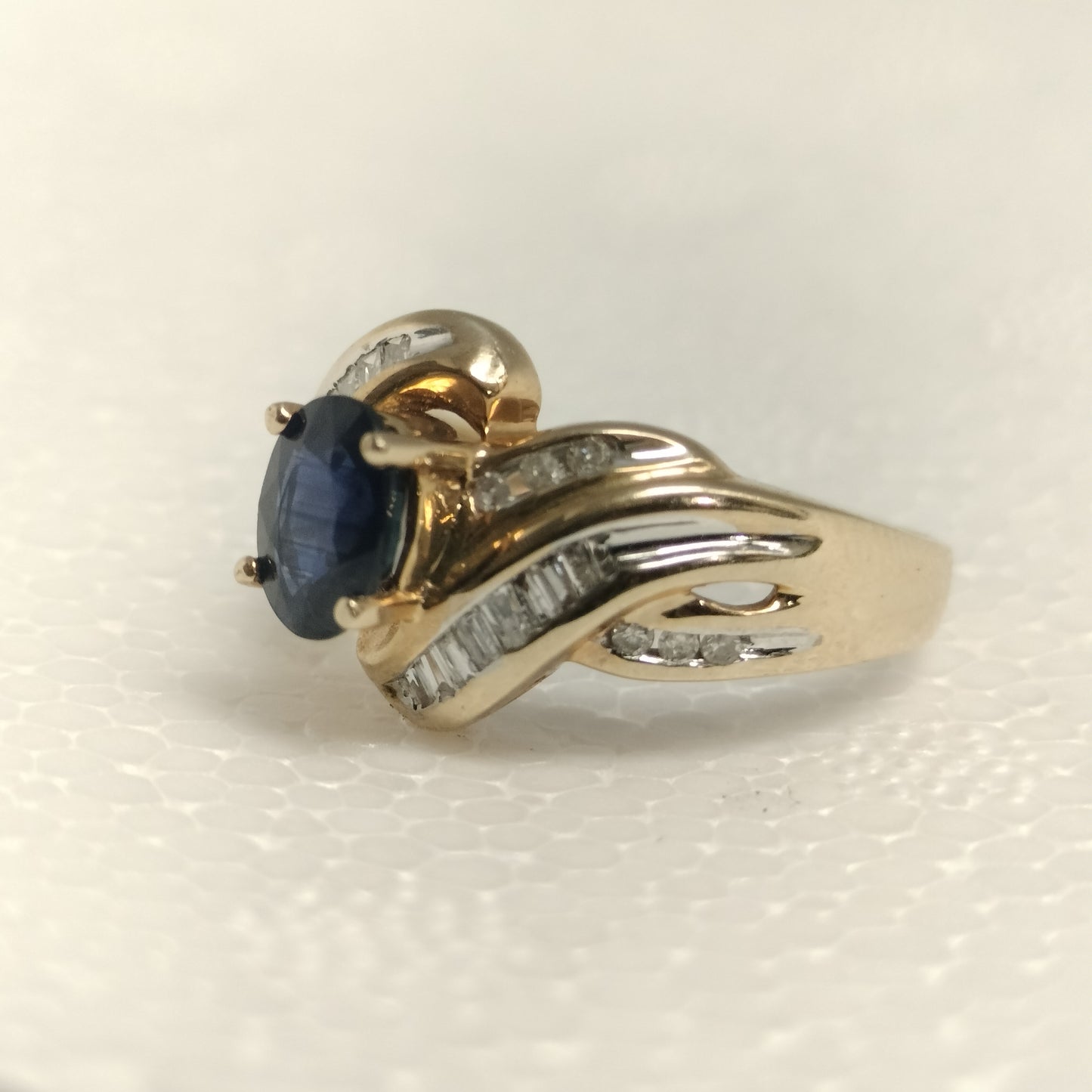10k Gold Sapphire and Diamond Ring