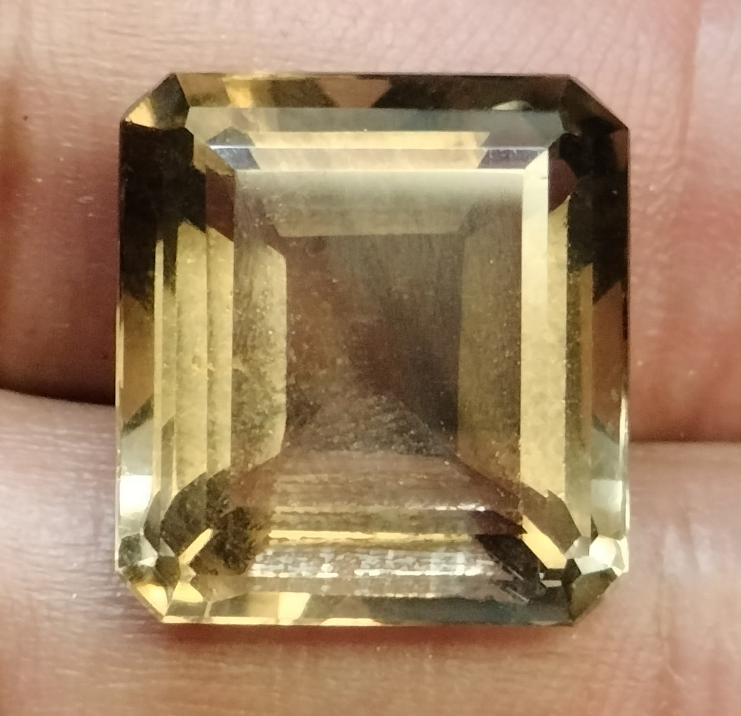 19.78 Carat Smokey Quartz Gemstone