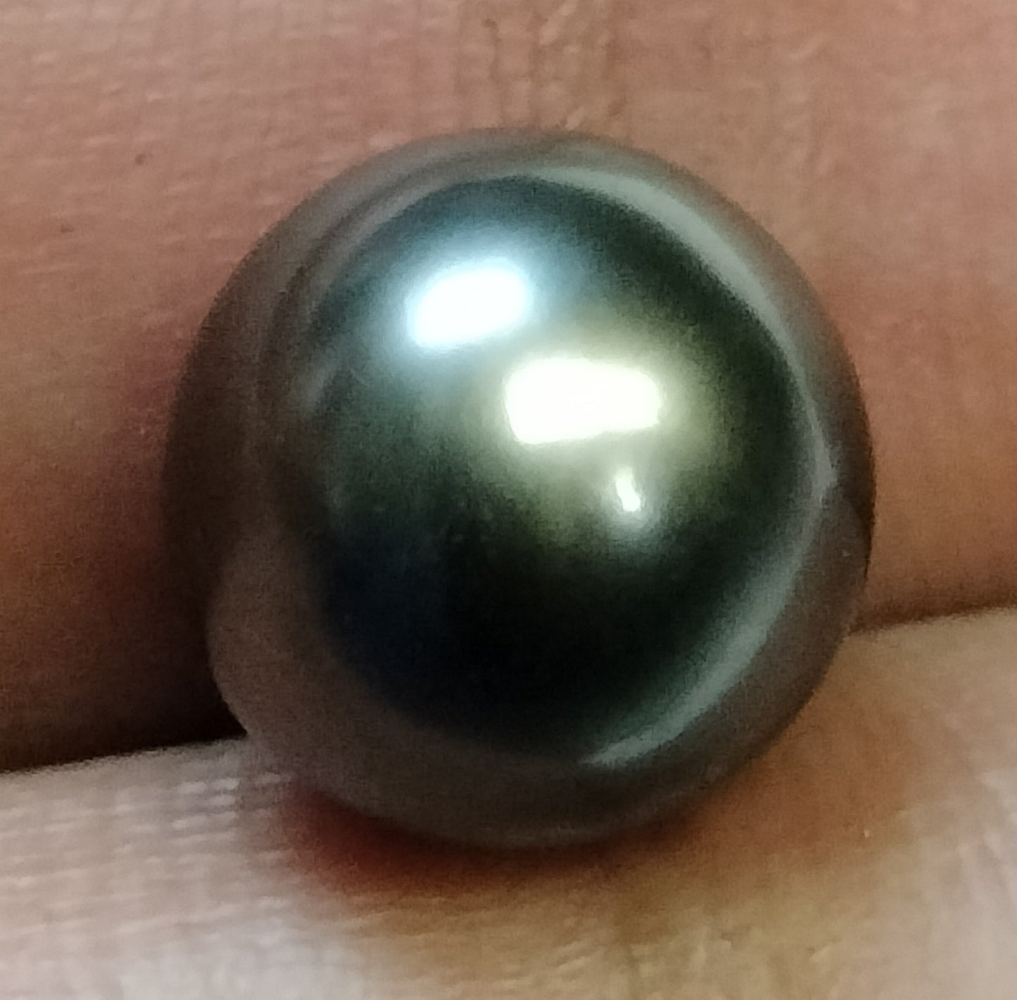 8.3MM Tahitian Black Pearl