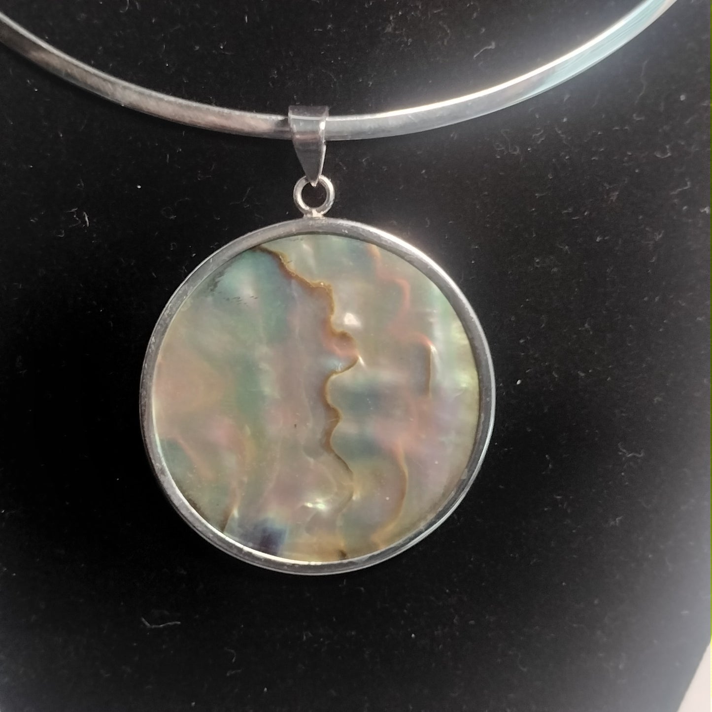 Sterling Silver Pua Shell Pendant and Necklace