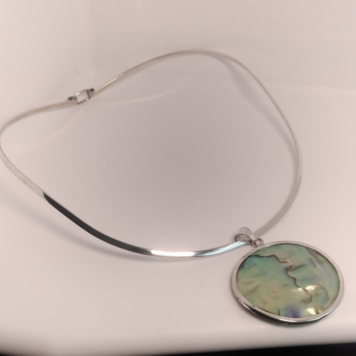 Sterling Silver Pua Shell Pendant and Necklace