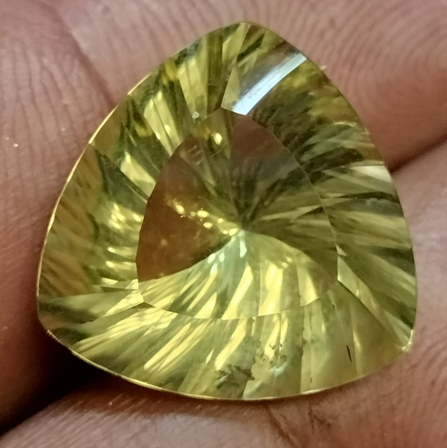 9 Carat Lemon Quartz Gemstone