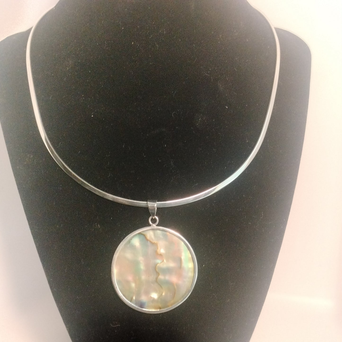 Sterling Silver Pua Shell Pendant and Necklace