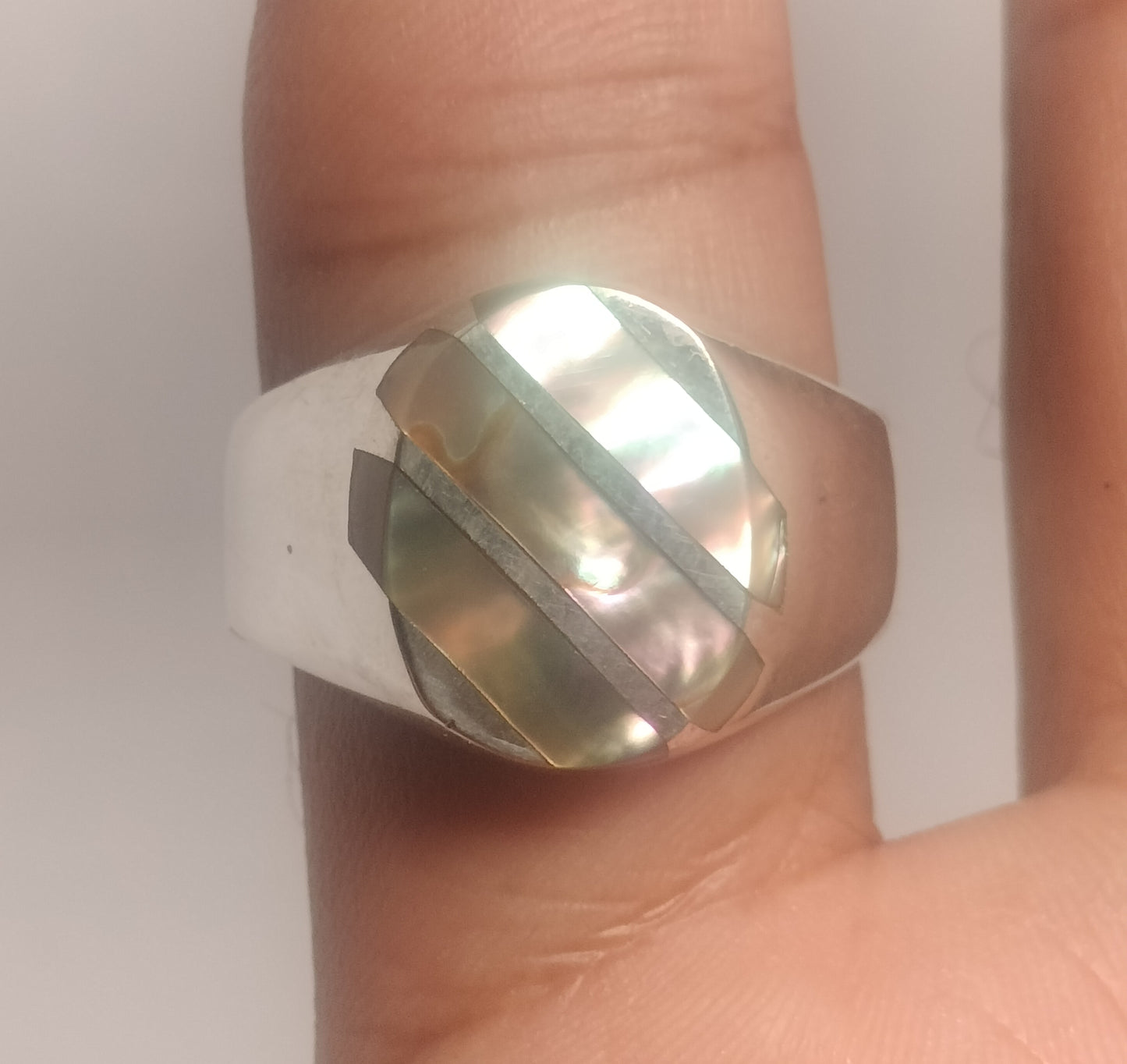 Sterling Silver Mother Of Pearl Ring