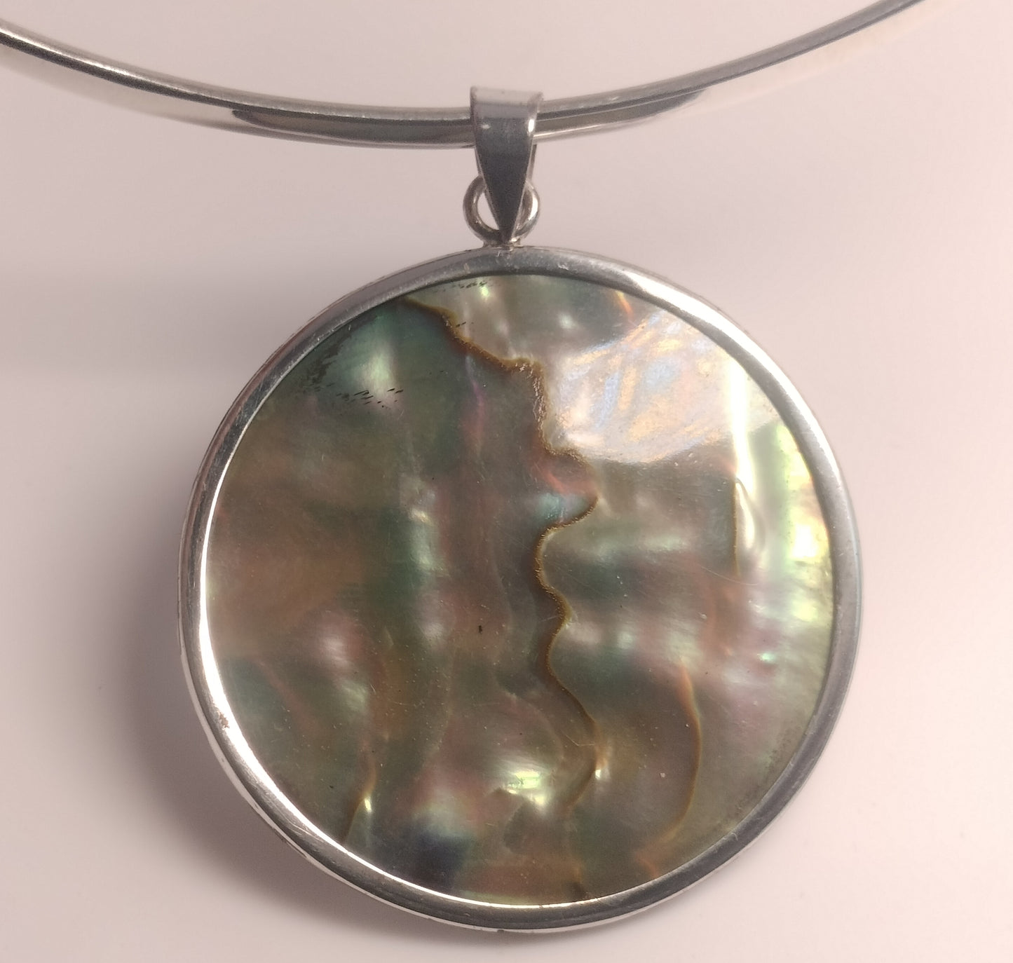 Sterling Silver Pua Shell Pendant and Necklace