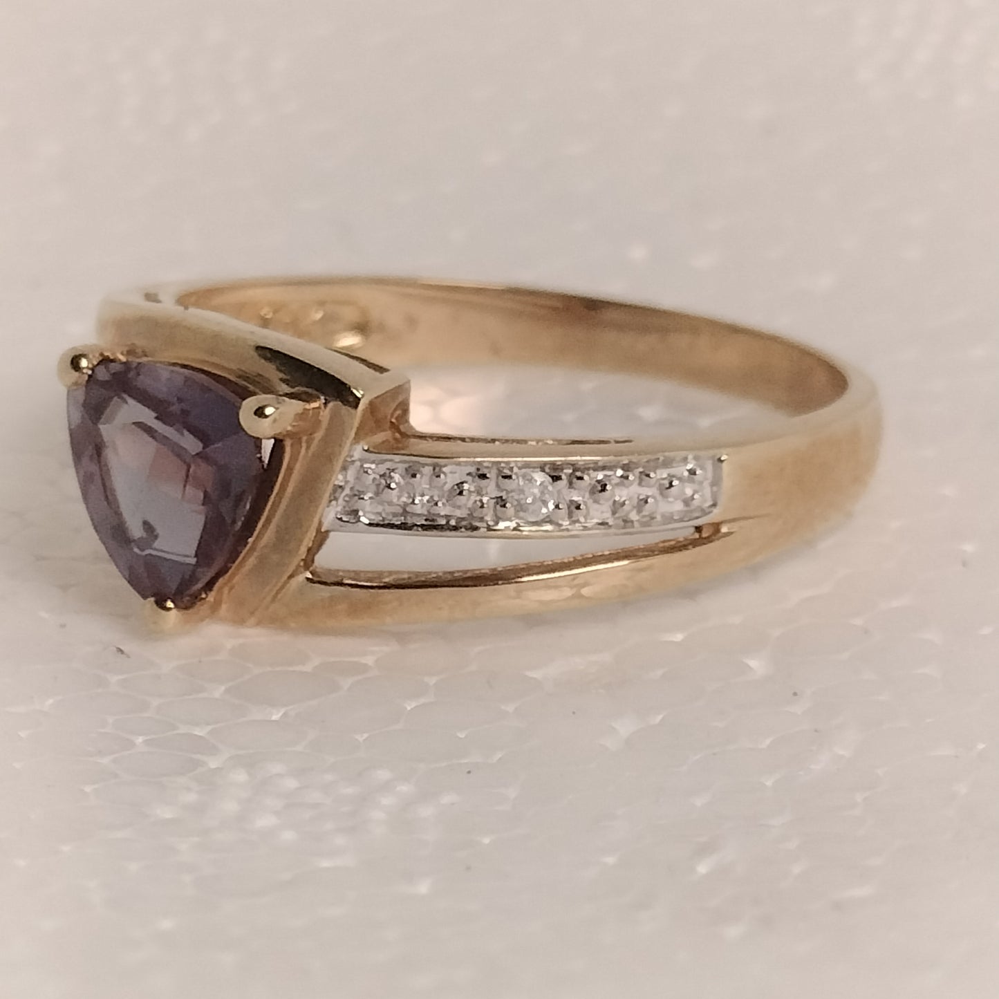 10k Gold Alexandrite and Diamond Ring