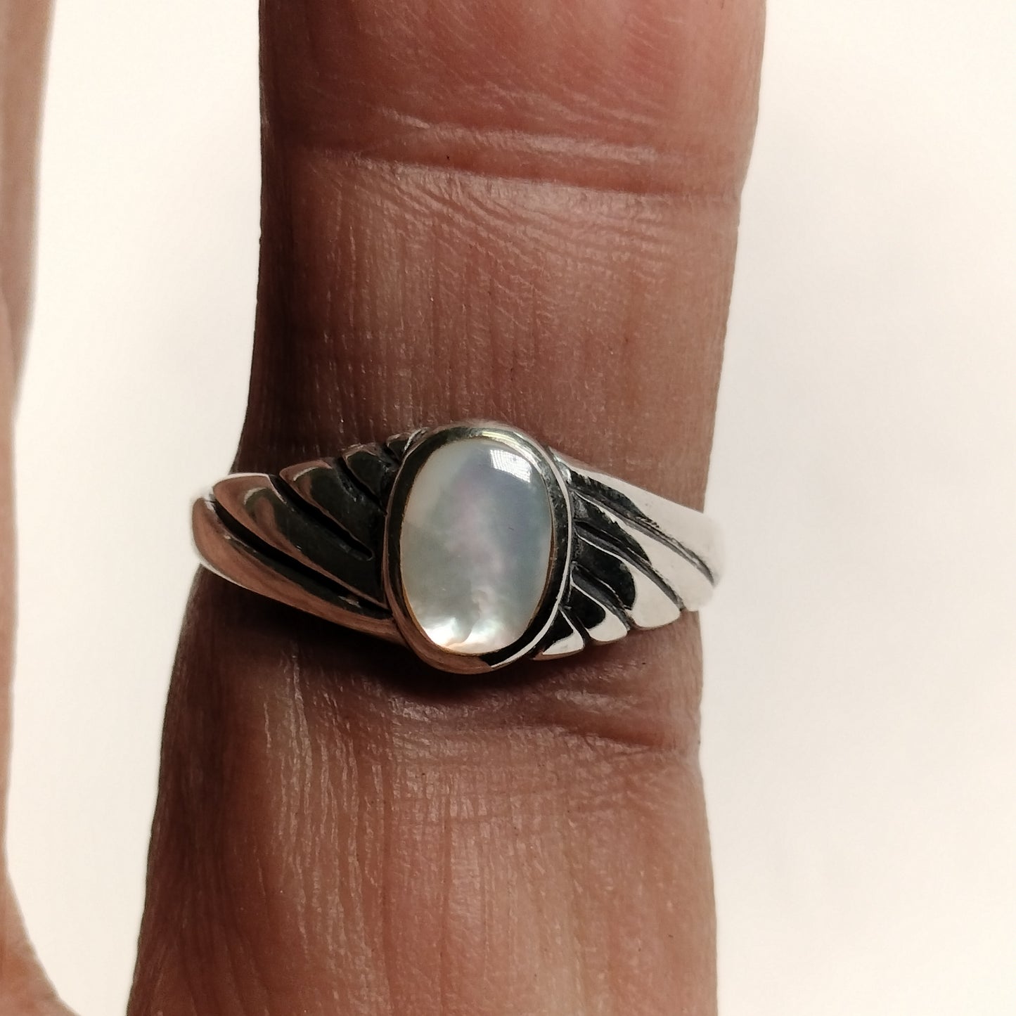Sterling Silver Mother Of Pearl Ring