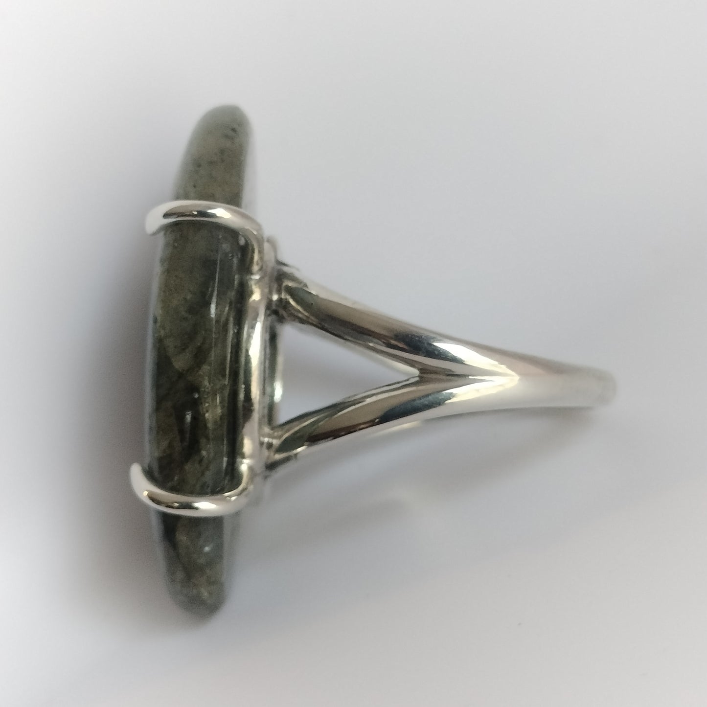 Sterling Silver Labradorite Ring