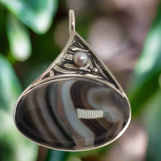 Sterling Silver Agate and Pearl Pendant