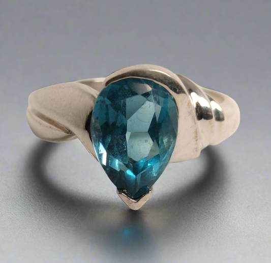 Sterling Silver Blue Topaz Ring