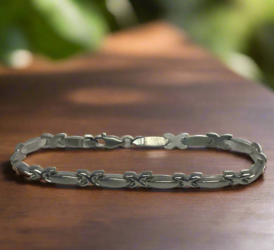 Sterling Silver Hugs and Kisses Bracelet