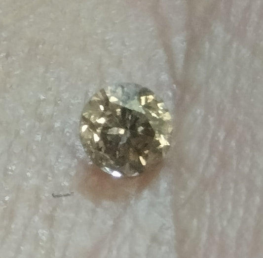 Five 2.7MM Natural Diamonds