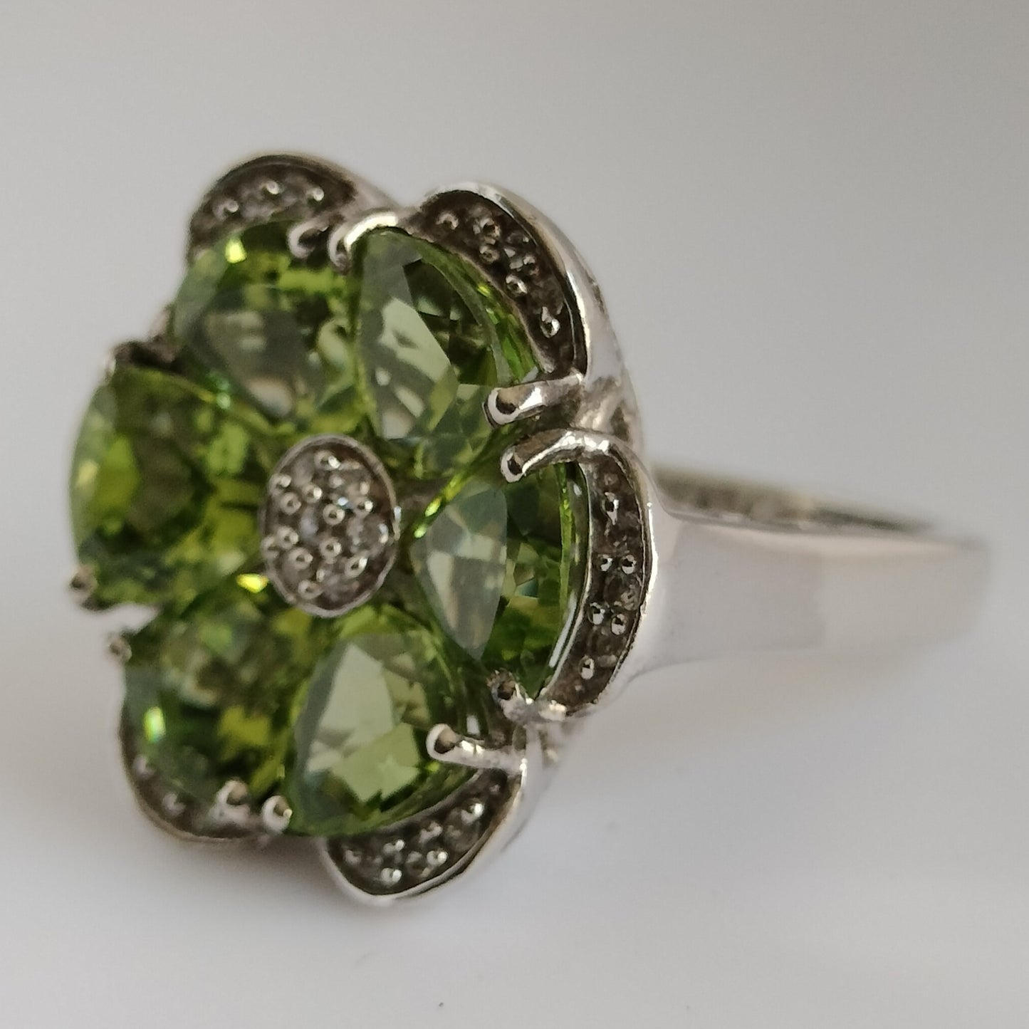 Sterling Silver Peridot Ring