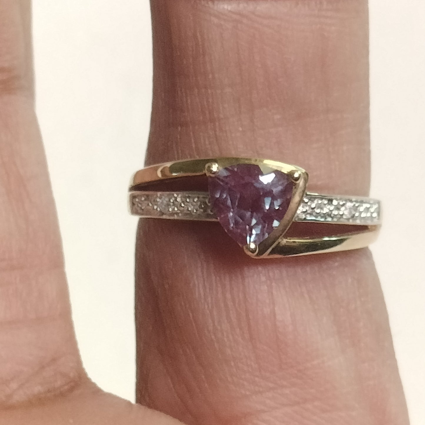 10k Gold Alexandrite and Diamond Ring