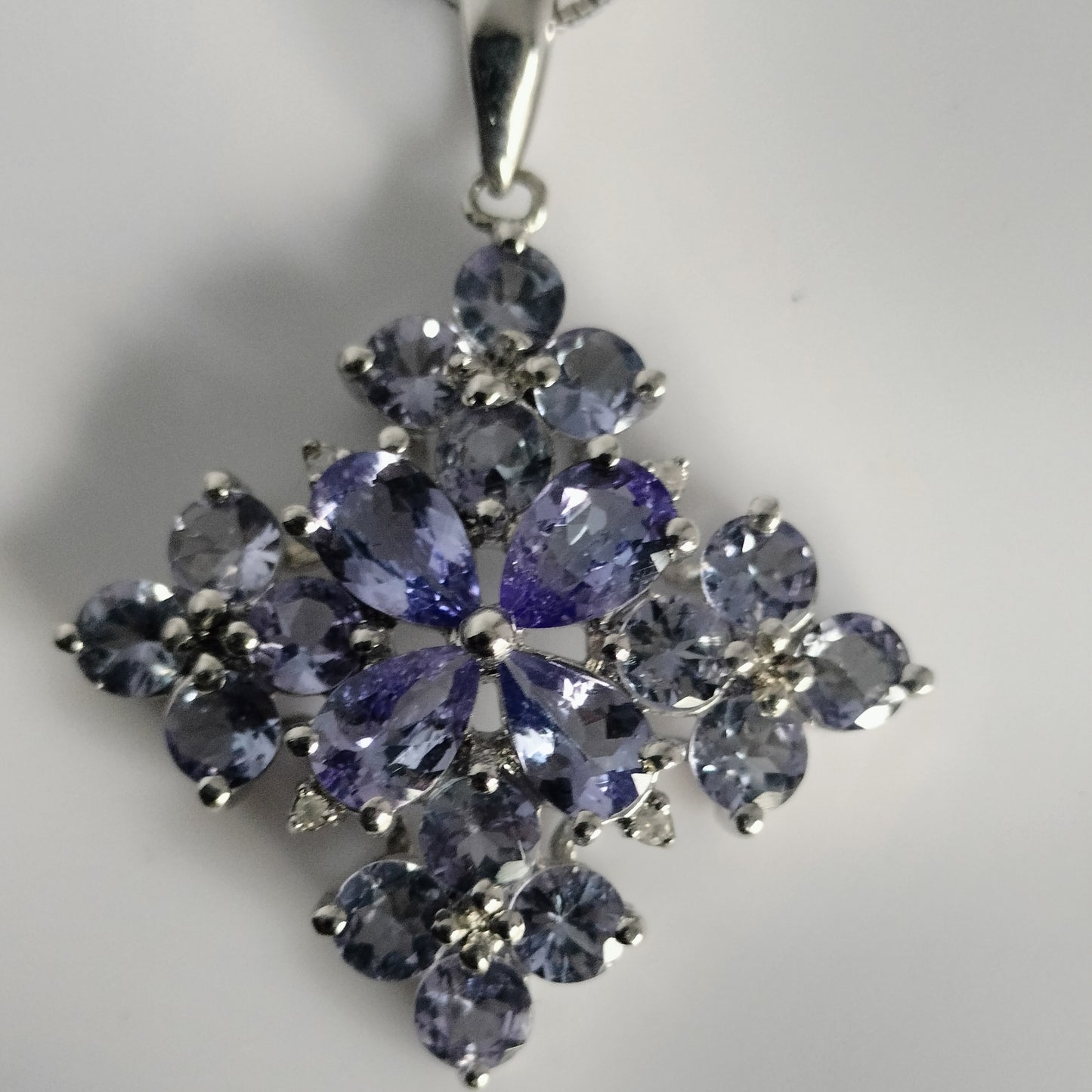 Sterling Silver Natural Tanzanite Pendant and Chain