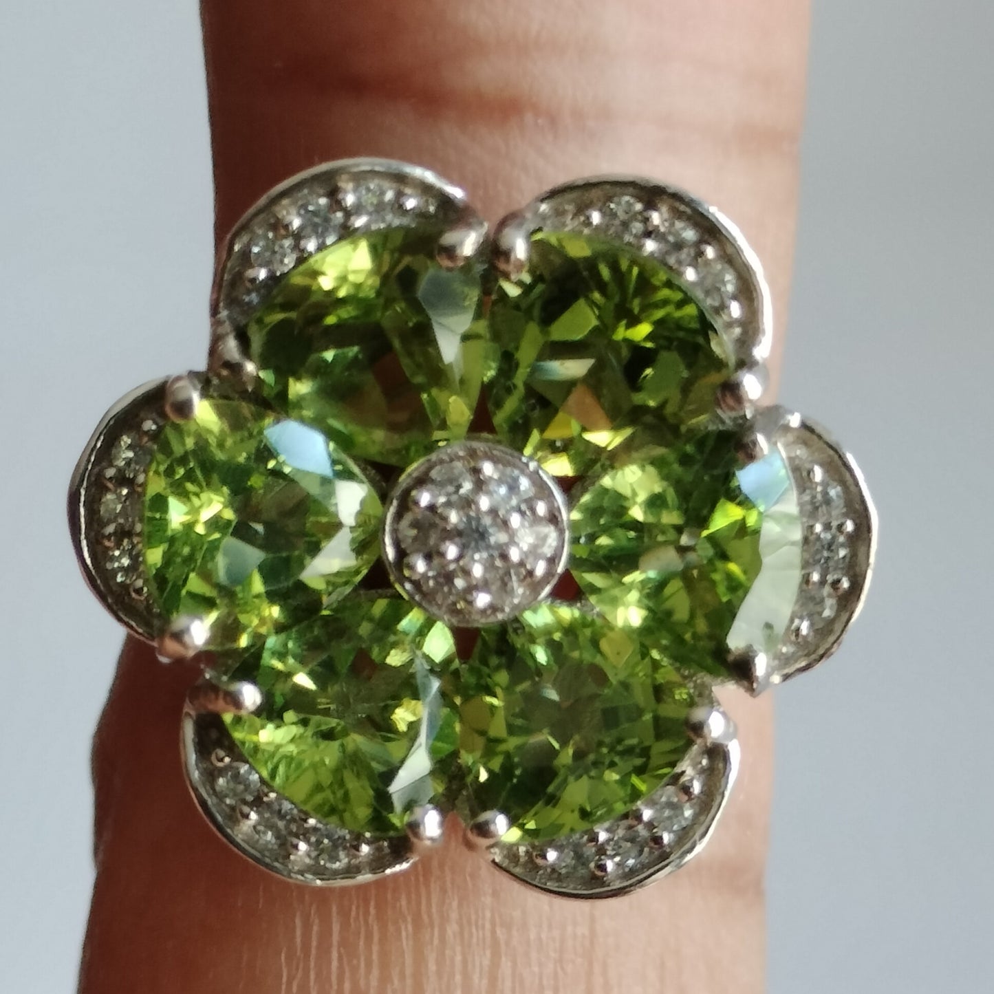 Sterling Silver Peridot Ring