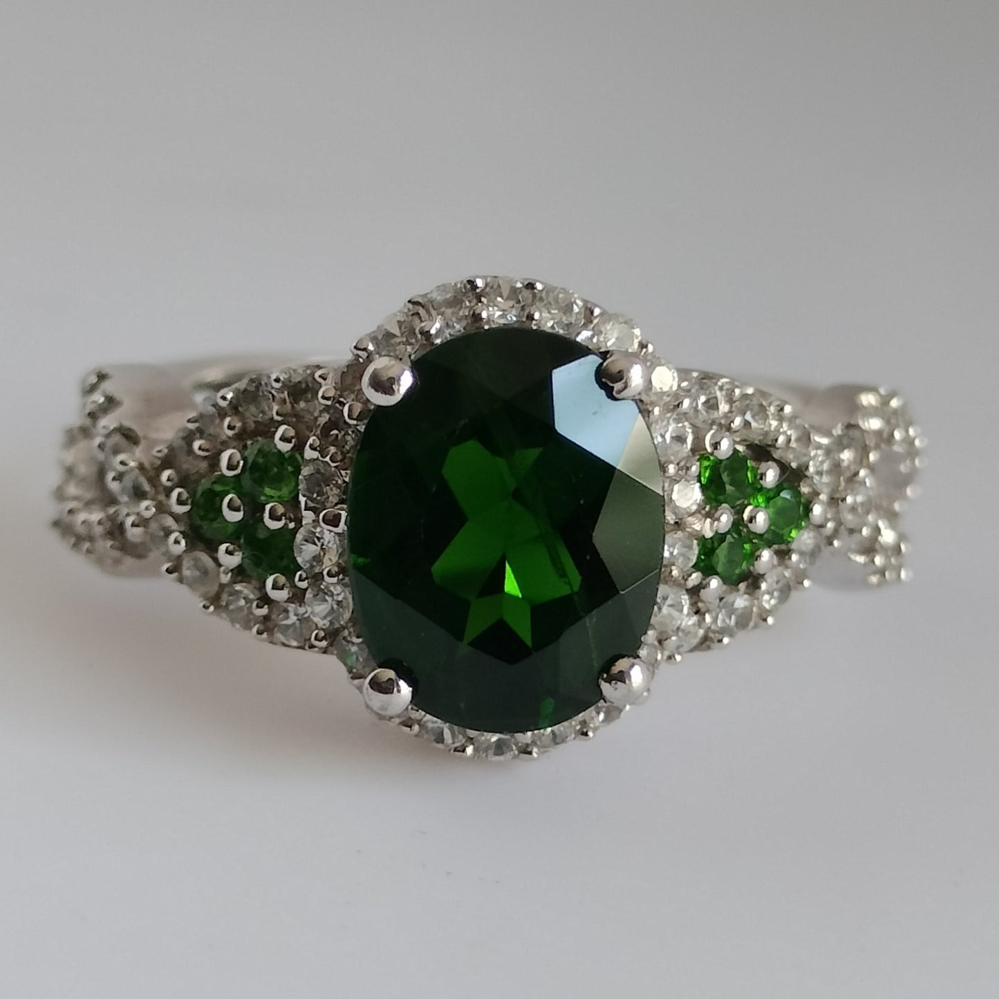 Sterling Silver Green Stone Ring