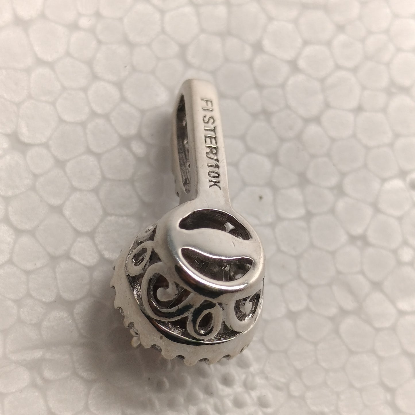 10K Gold Sapphire Pendant